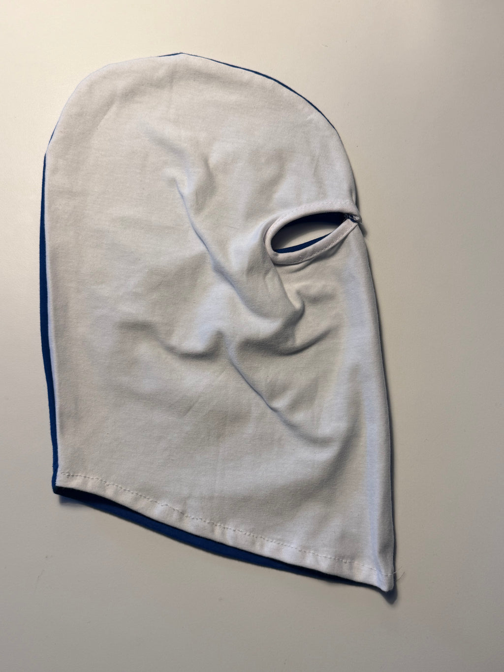 Maske - blå og hvid